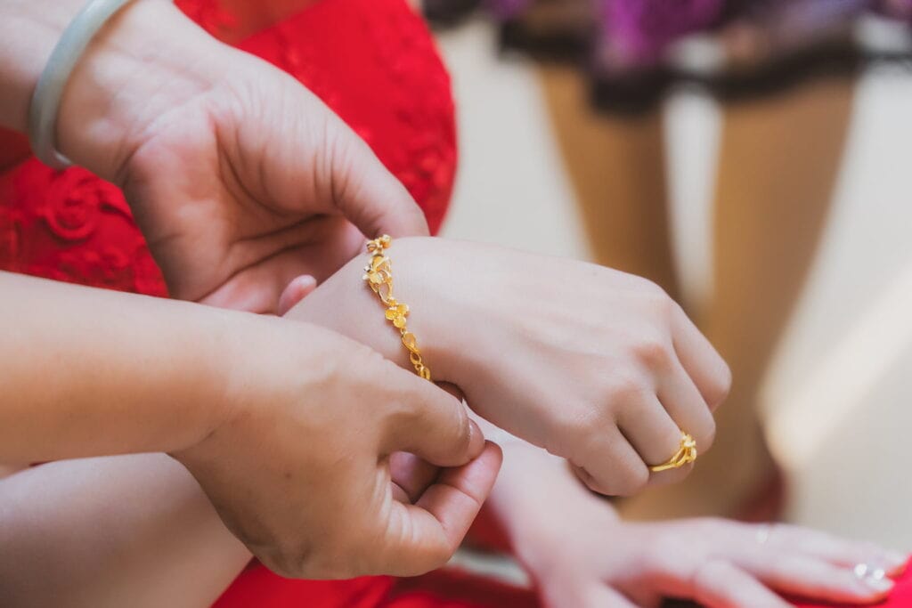 สวมใส่ทองห้ามโดนอะไร รู้ไว้หากไม่อยากให้ทองหมอง