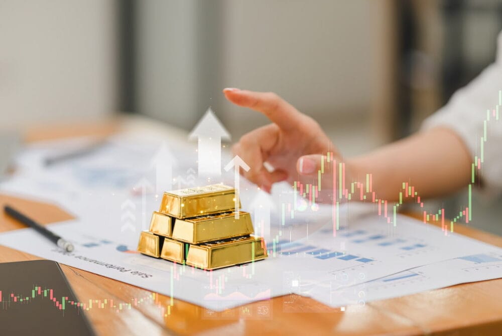 ซื้อทองเก็บหรือขายดี พิจารณาจากแนวโน้มราคาทองปี 2025