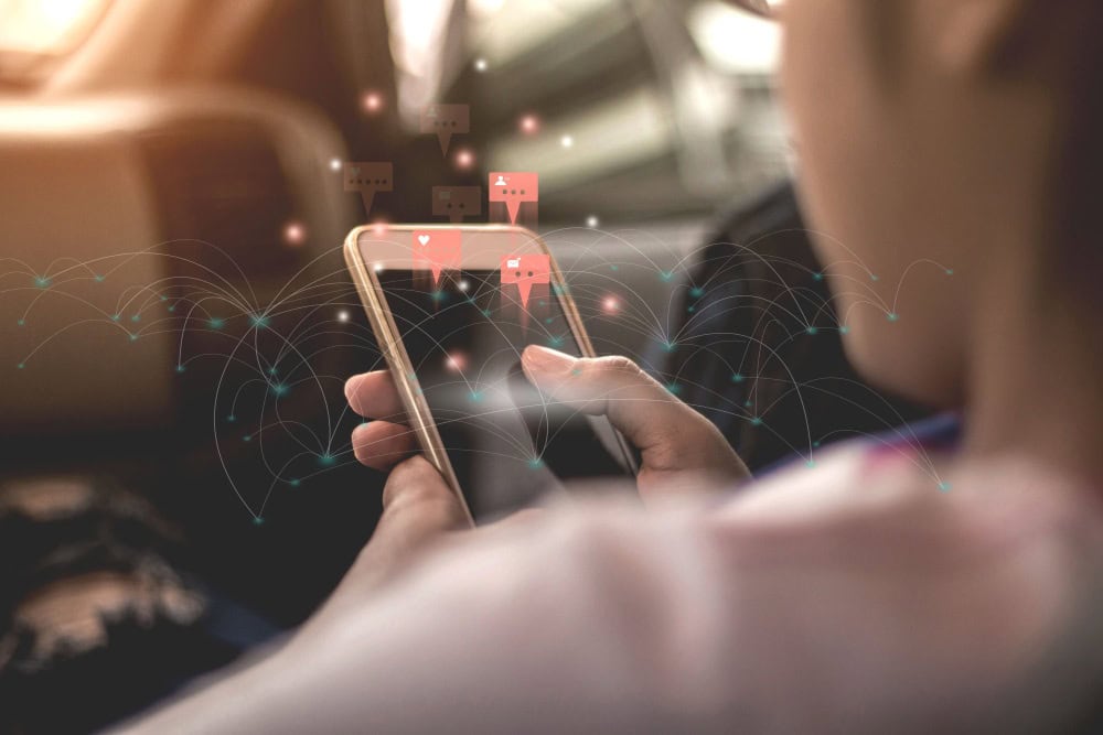 การเทรด Gold Spot สามารถทำได้ผ่านแพลตฟอร์มเทรดออนไลน์